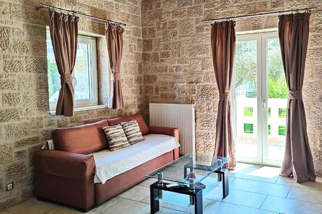 Villa *Drosia*/5' From Town & Sea/Mountain View Frínion Exterior foto